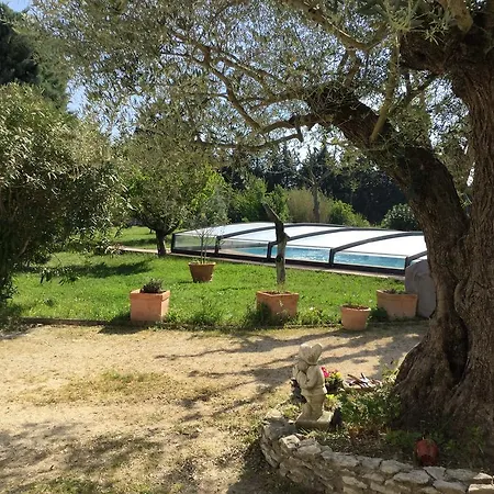Holiday Chemin Du Coquillon Roquemaure (Gard)